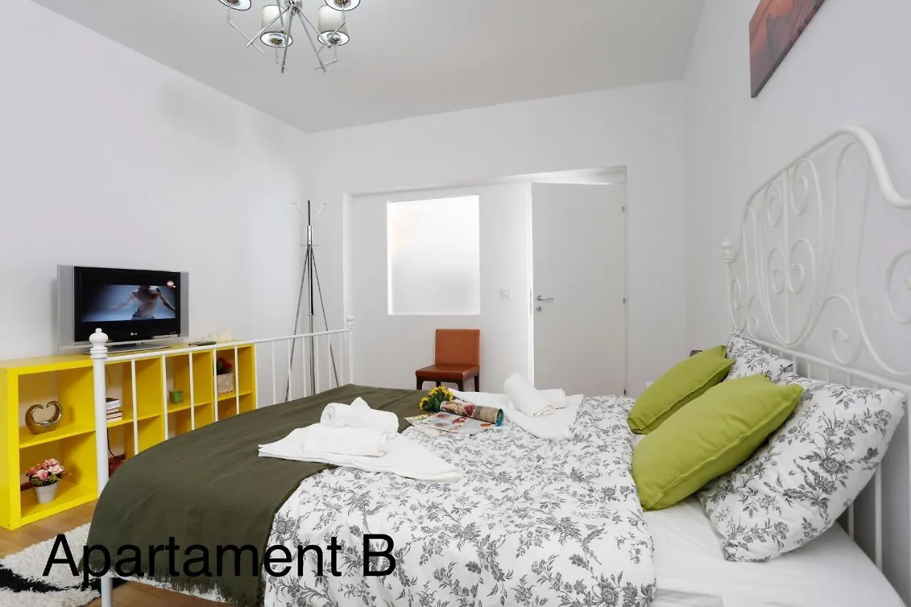 4Friends Apartments Bukareszt